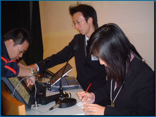 602x451 pixels (103K)